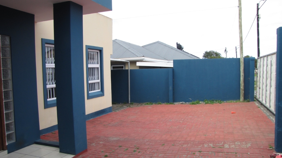 2 Bedroom Property for Sale in Cambridge West Eastern Cape